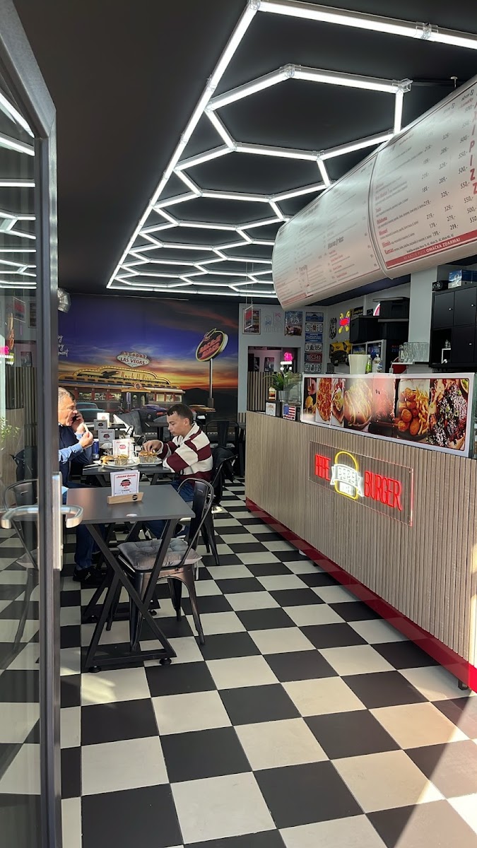 Pepe Burger & Pizza