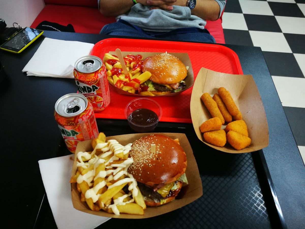 Pepe Burger & Pizza-10