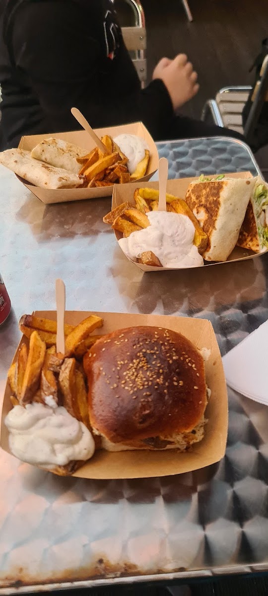 Pepe Burger & Pizza-6