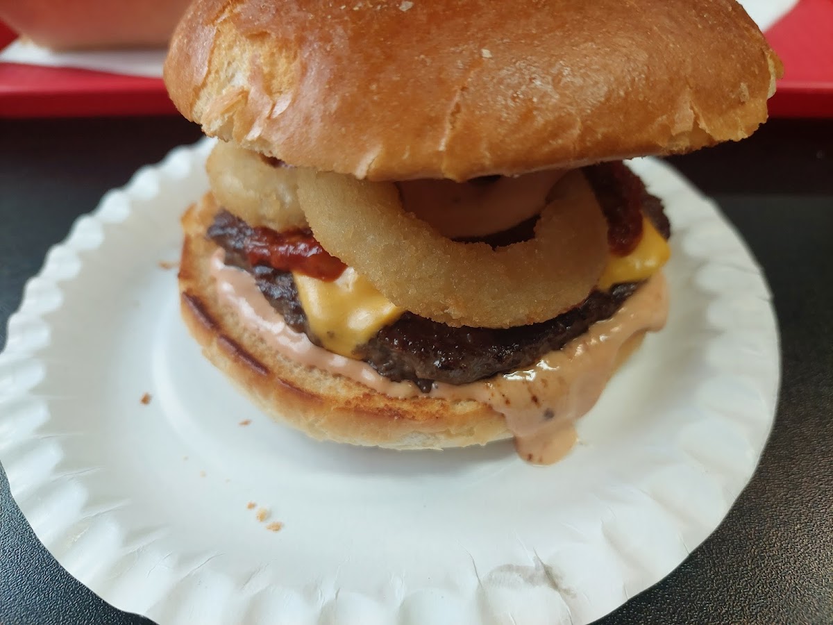 Pepe Burger & Pizza-8