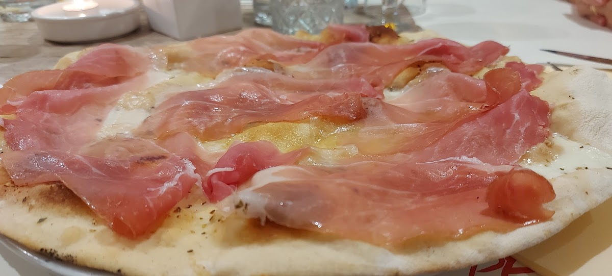 Pepe & Sale Pizzeria-8