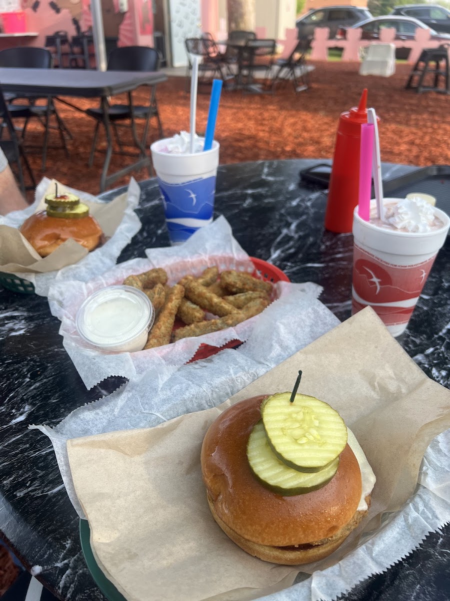 Peppermint Twist Drive In-3