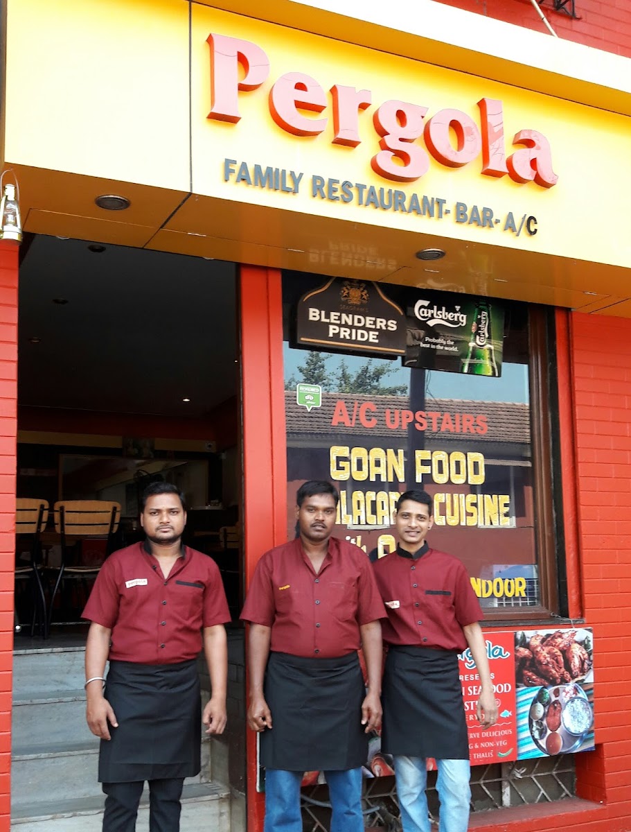 Pergola Bar & Restaurant