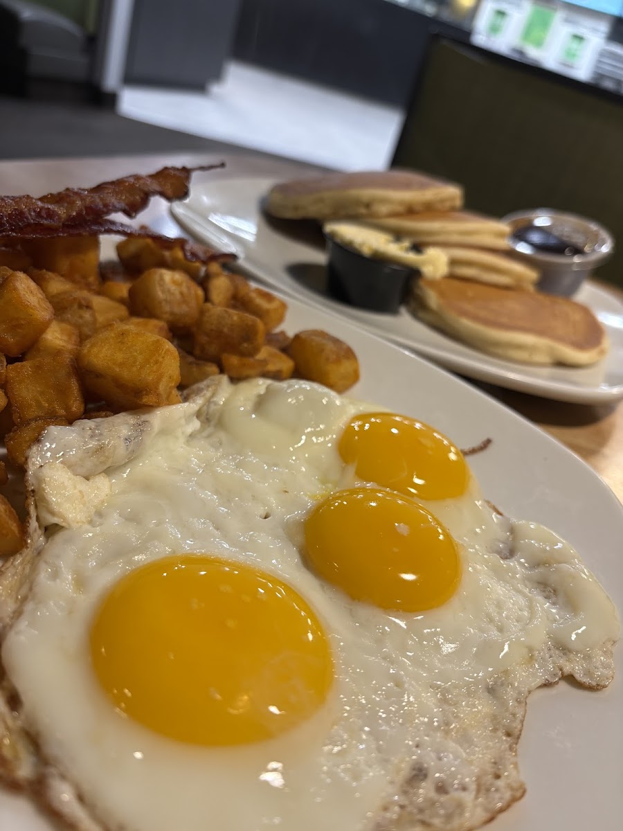 Perkins Restaurant & Bakery-4