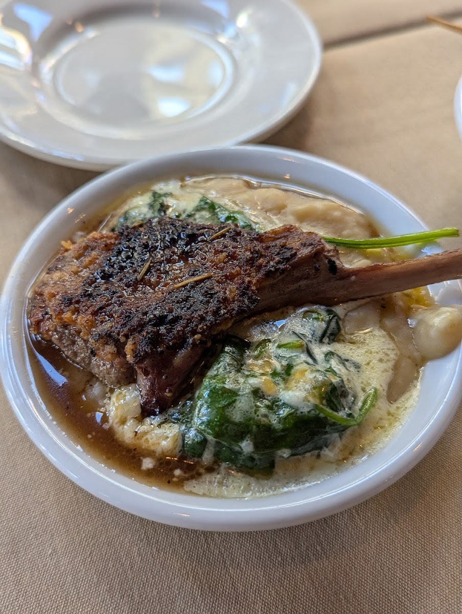 Philly's Gourmet Steaks-3