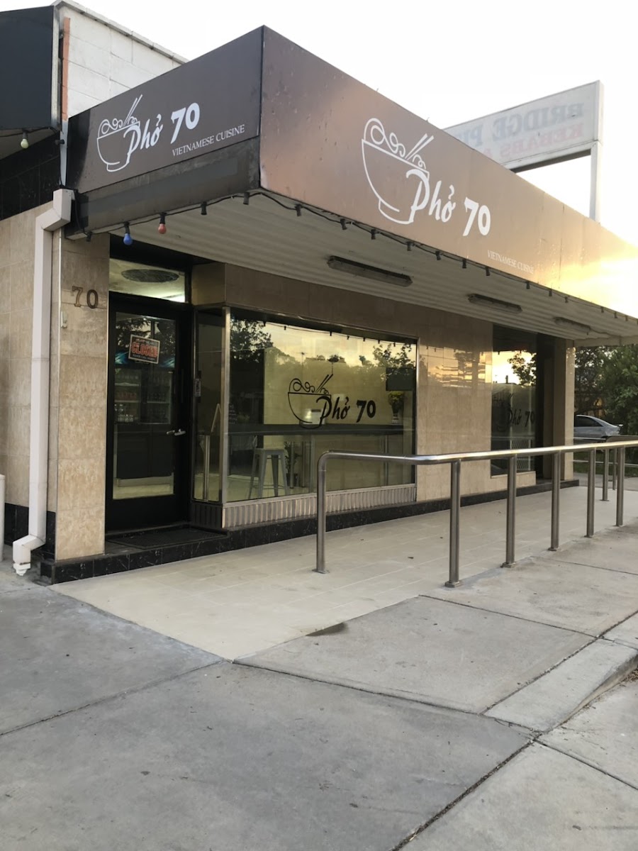 Pho 70