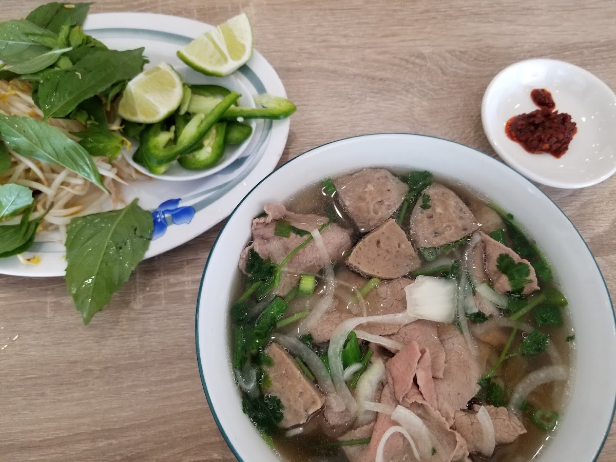 Phở 86 Restaurant-5