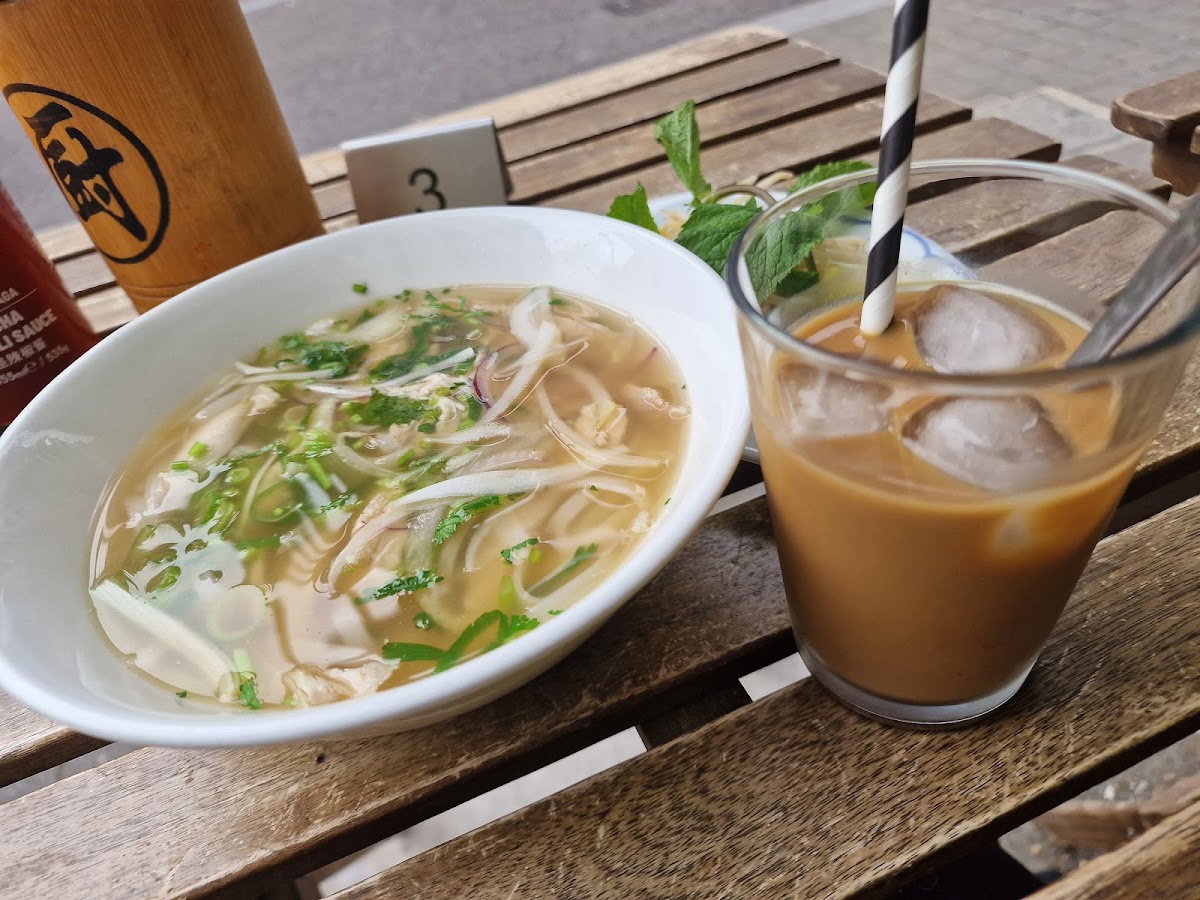 Pho Ga-9