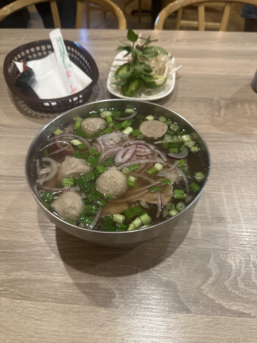 Pho Saigon 8-4