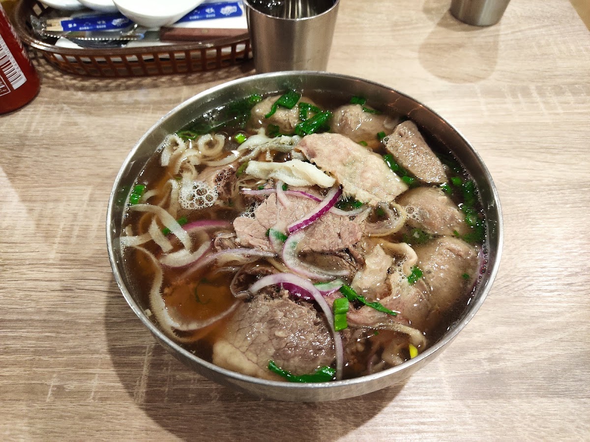 Pho Saigon 8-5