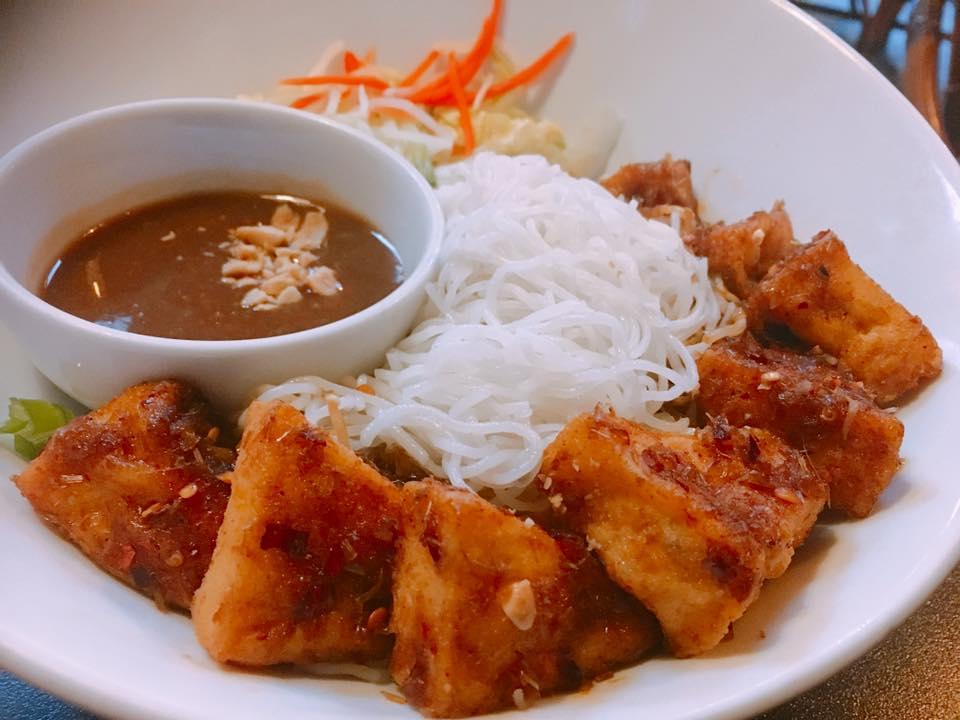 Pho Soc Trang Vietnamese Cuisine-3
