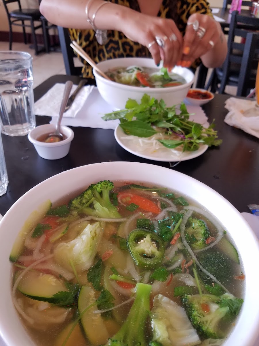 Pho Vinh Vietnamese Restaurant-6