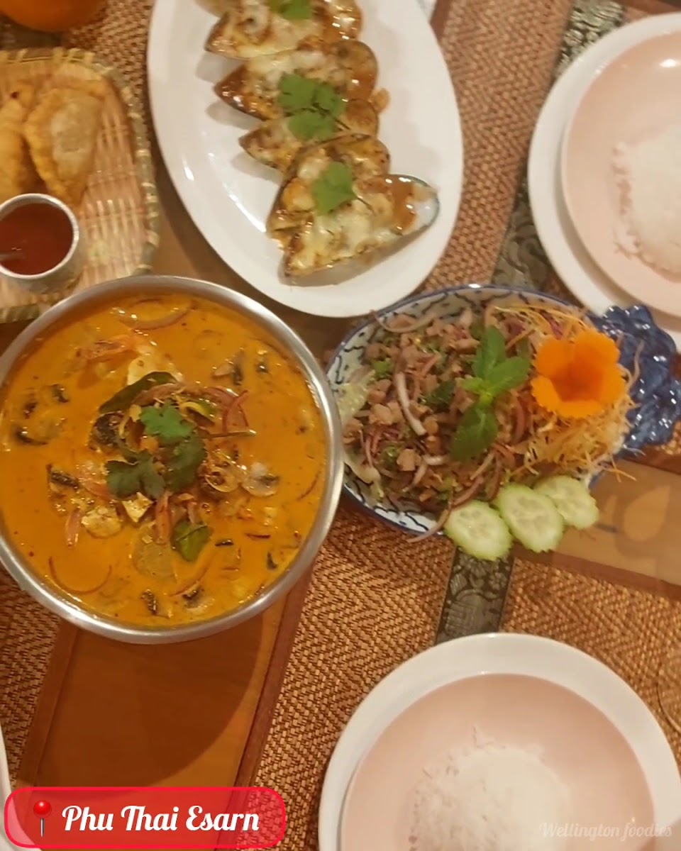 Phuthai Esarn Restaurant-2