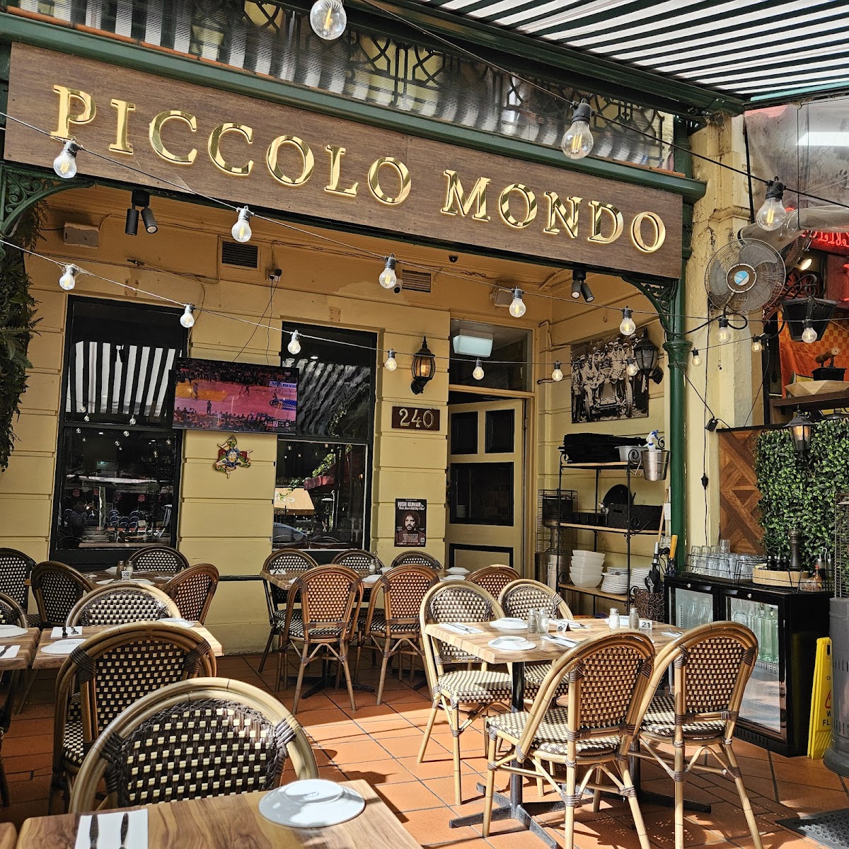 Piccolo Mondo