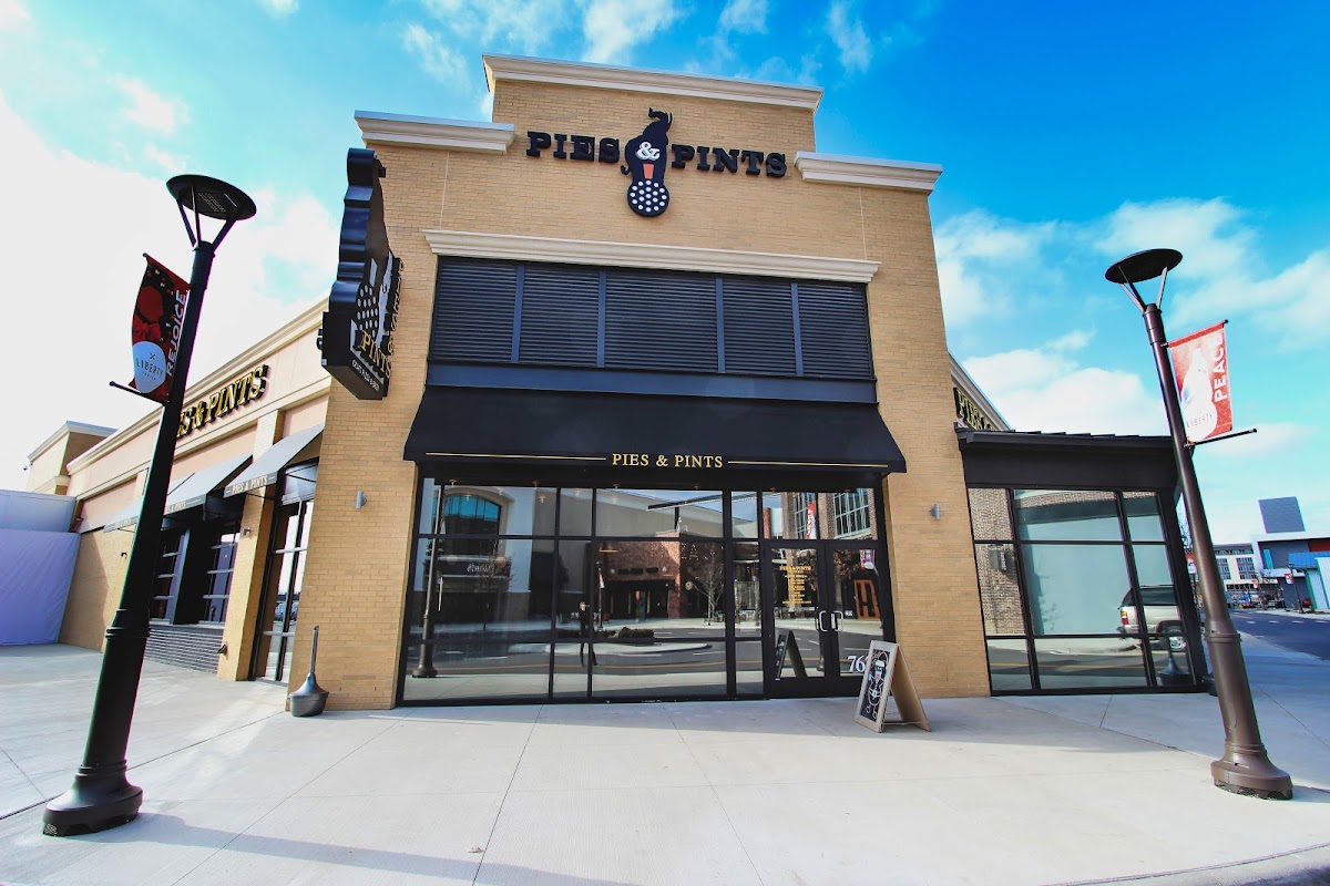 Pies & Pints - Cincinnati, Oh (Liberty Center)