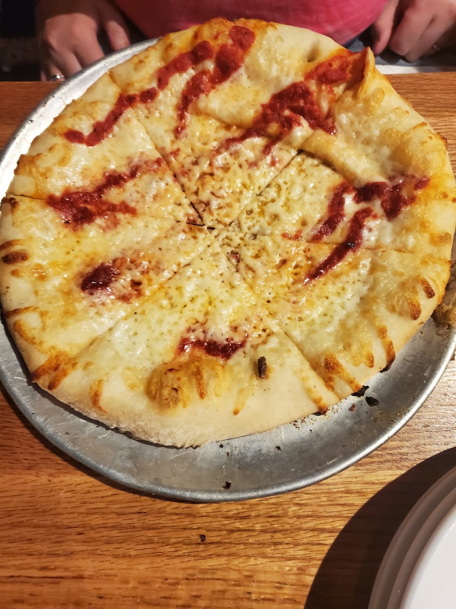 Pies & Pints - Cincinnati, Oh (Liberty Center)-10