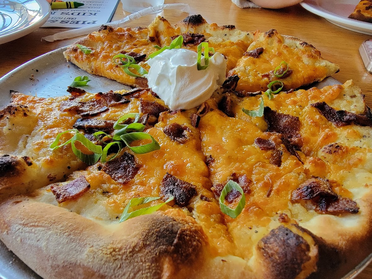 Pies & Pints - Cincinnati, Oh (Liberty Center)-7