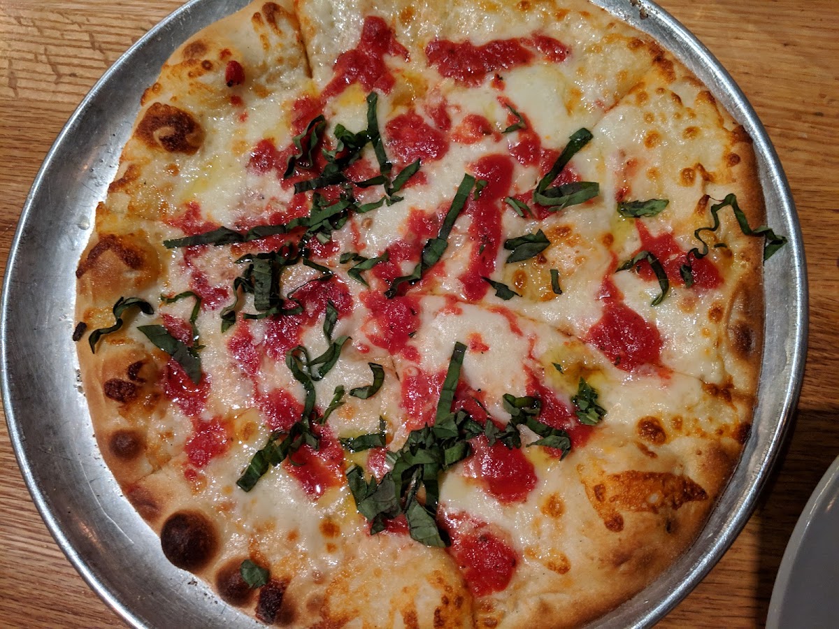 Pies & Pints - Cincinnati, Oh (Liberty Center)-8