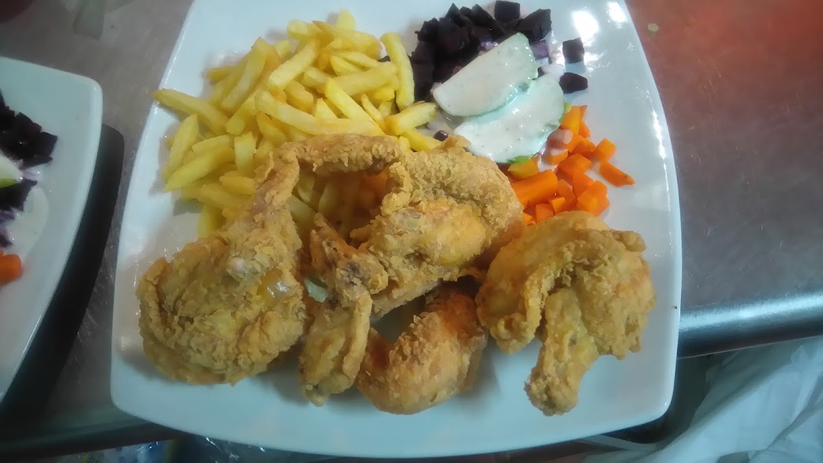 Piko's Chicken & Grill-5