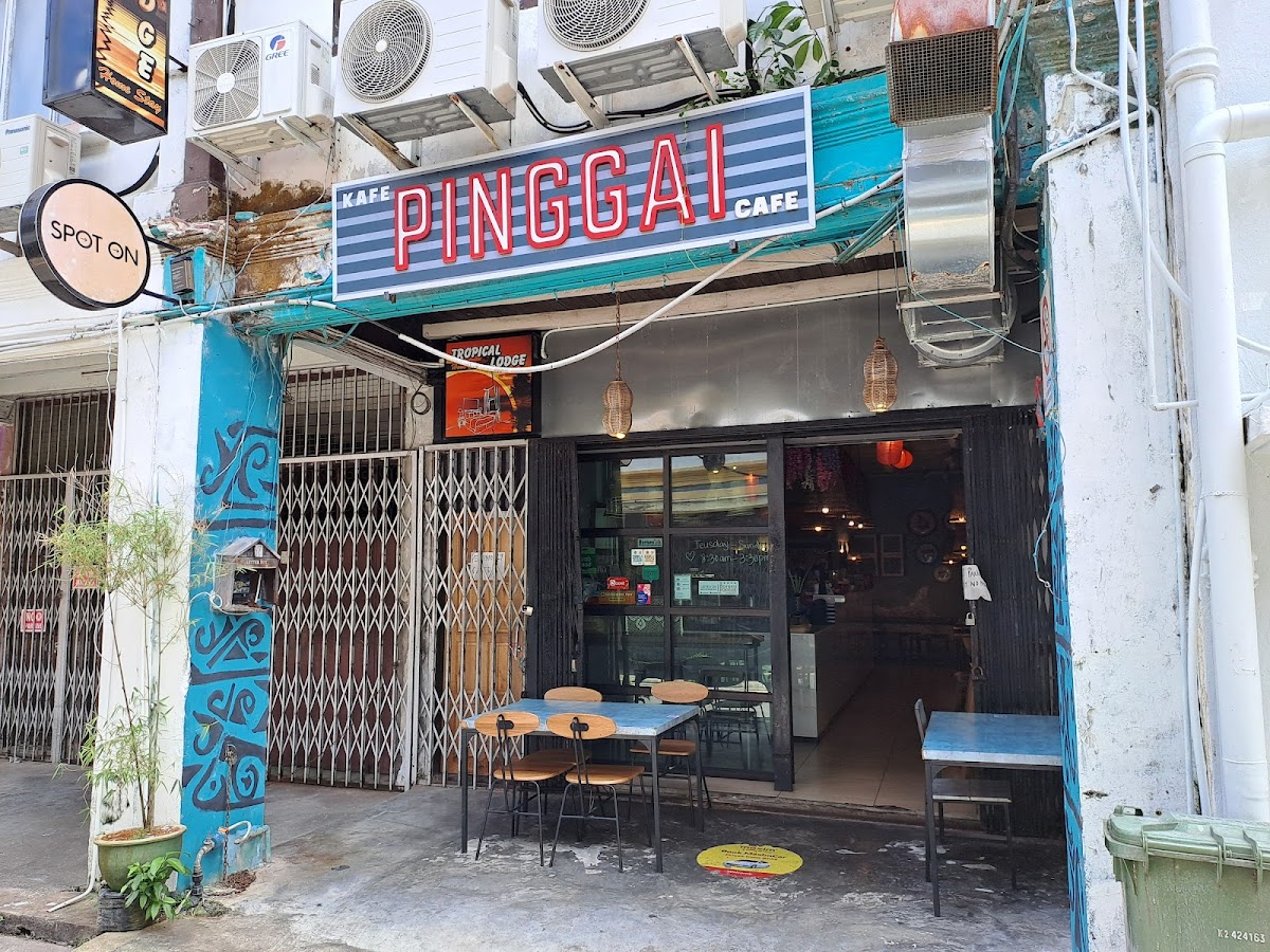 Pinggai Cafe