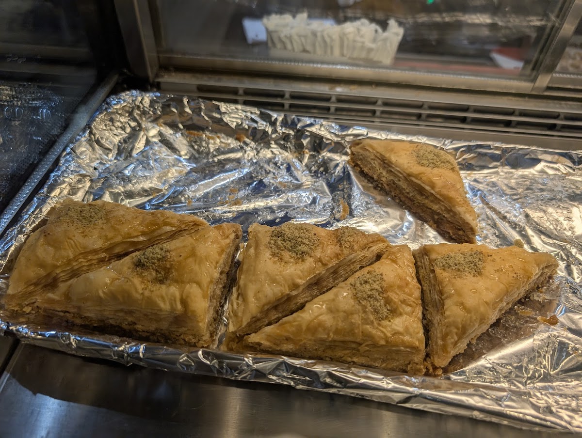 Pita Land Shawarma - Burnhamthorpe-10