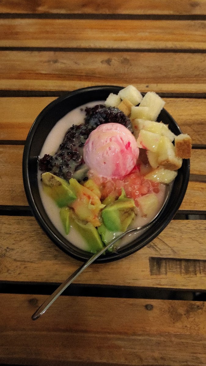 Pitoelas Canteen-5