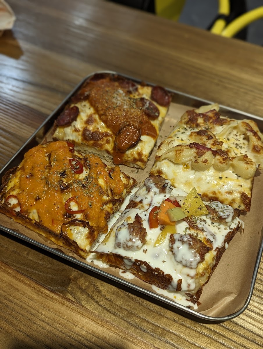 Pizza Bear Songshan-6