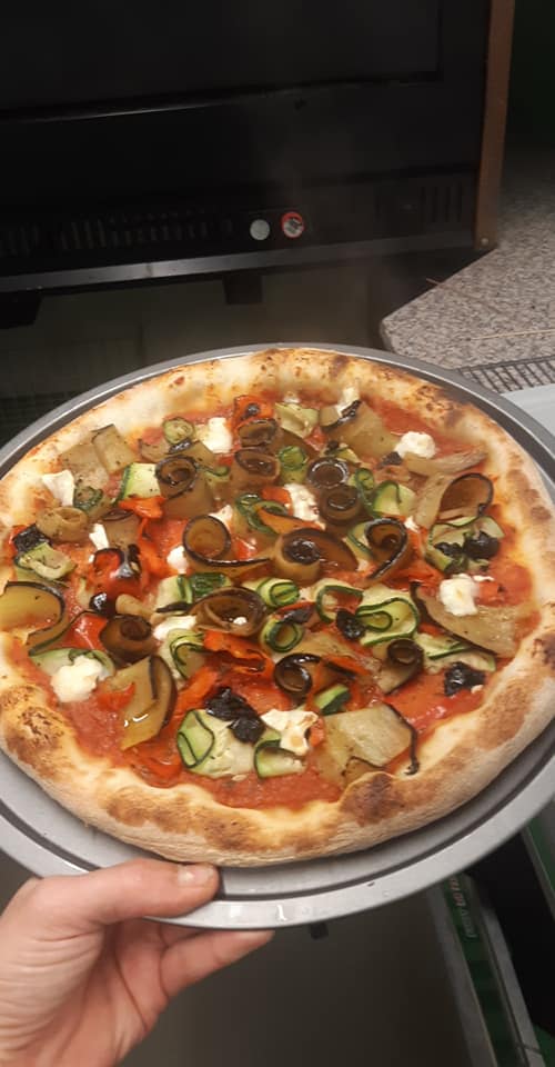 Pizza Chez Ratatouille 'il Palazzo Del Panuozzo'-7