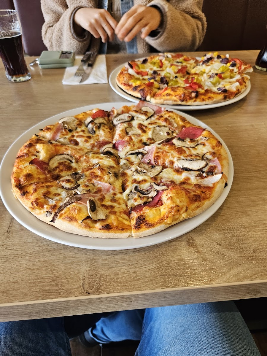 Pizza Da Luigi-9