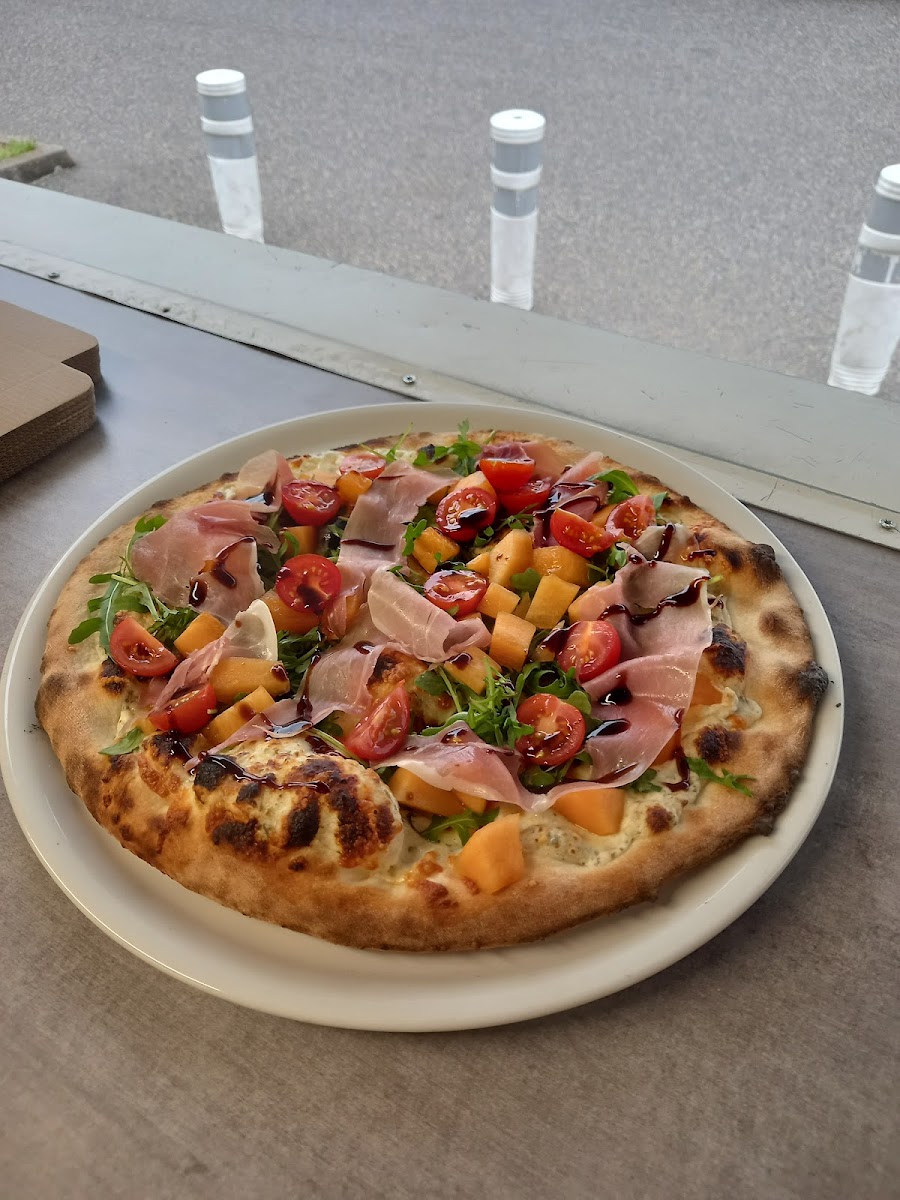 Pizza D'ailleurs