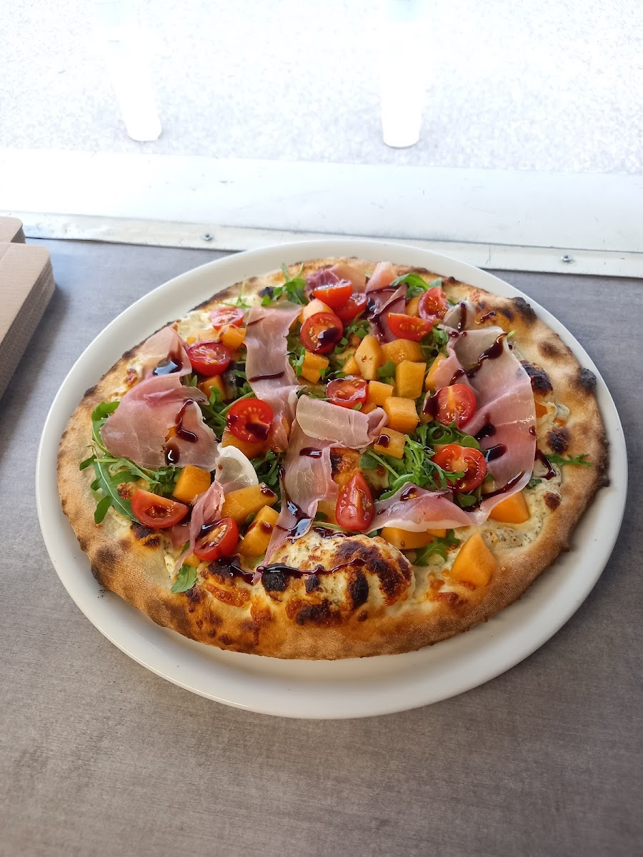 Pizza D'ailleurs-6