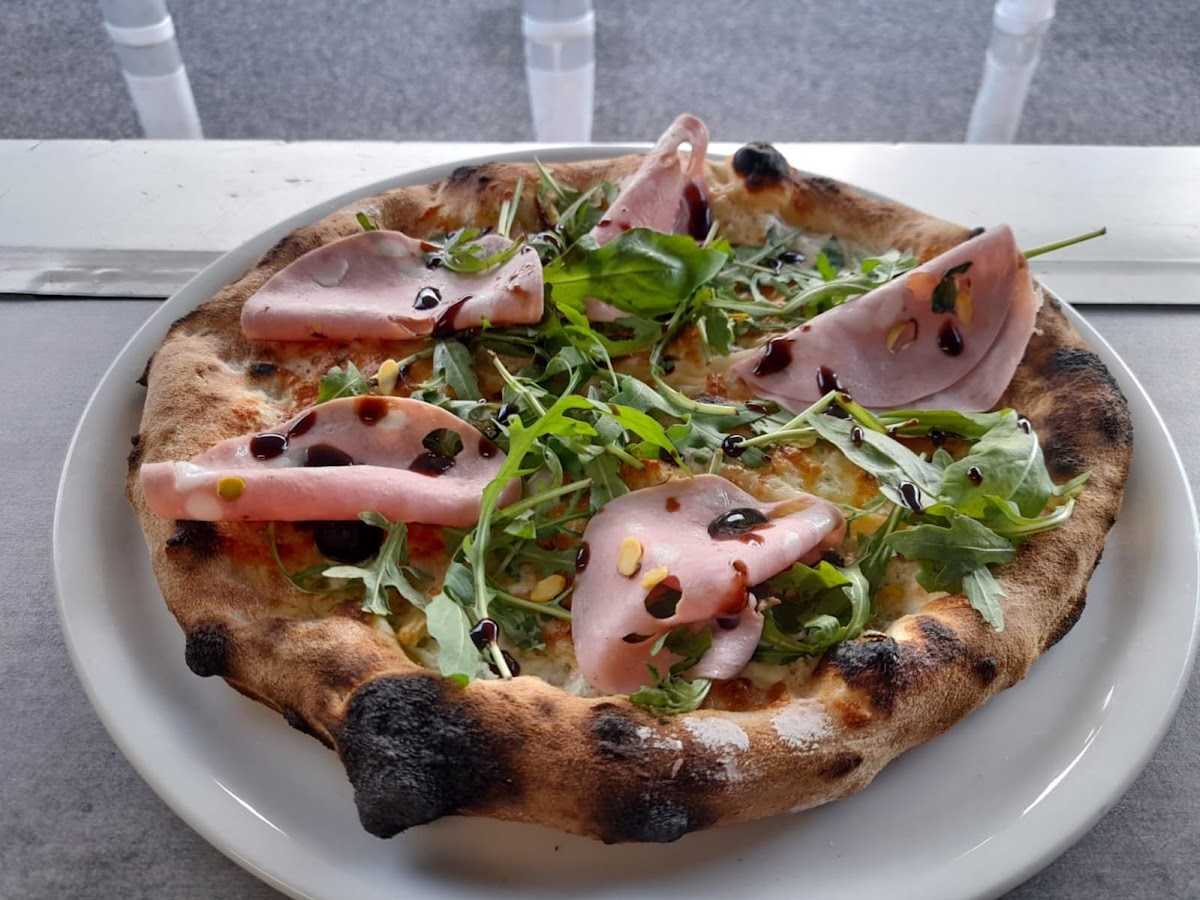 Pizza D'ailleurs-7
