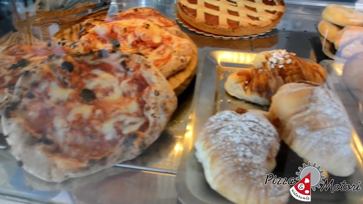 Pizza E Motori - Pizzeria Lungomare Napoli, Ristorante, Bar-2