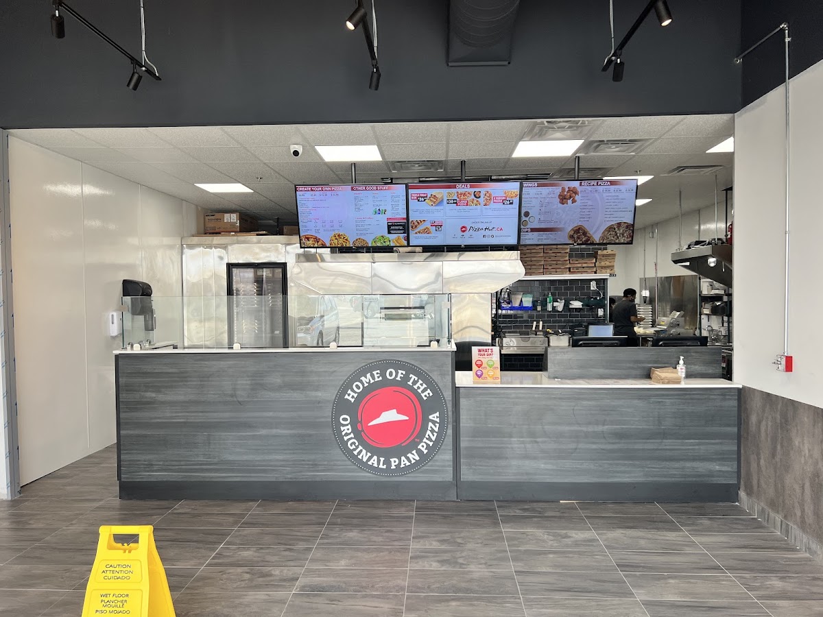 Pizza Hut Amherstburg