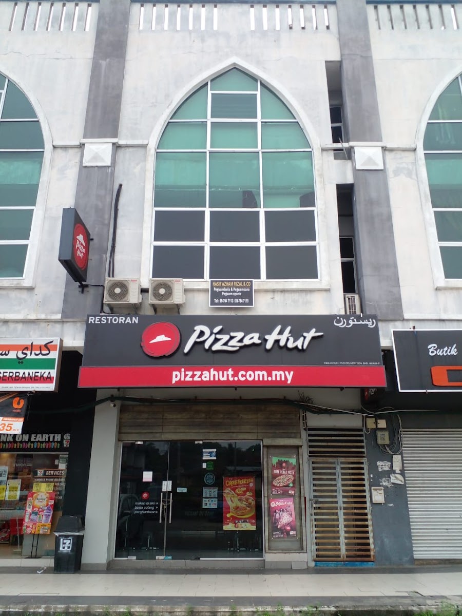 Pizza Hut Delivery Pasir Tumboh