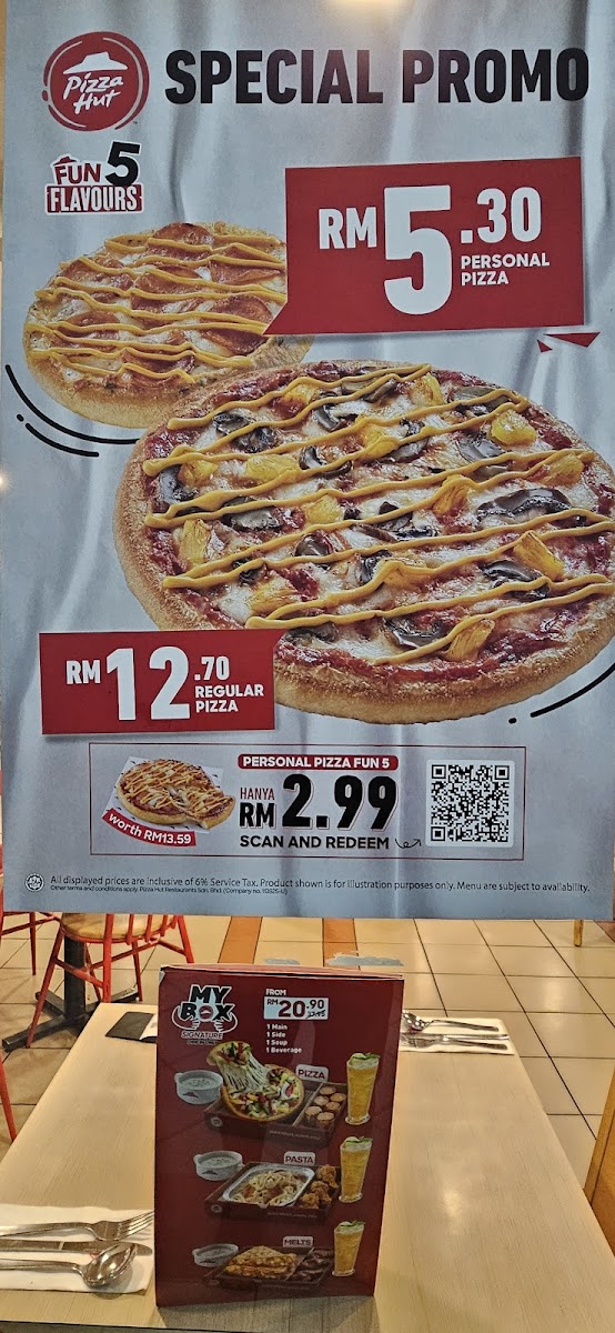 Menu Pizza Hut Giant Bkt. Tinggi-2