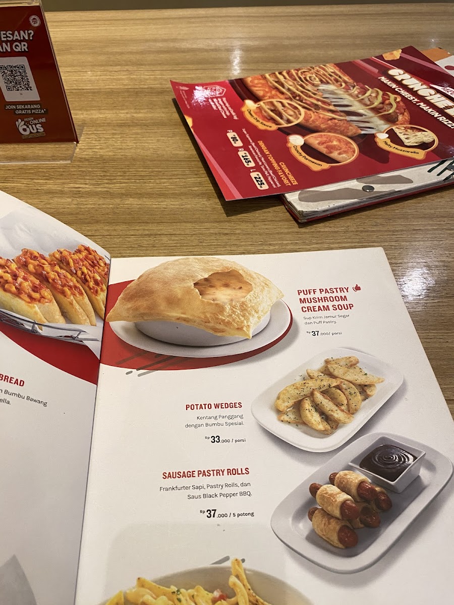 Menu Pizza Hut Pandanaran-5