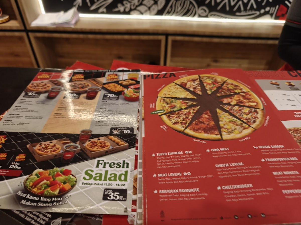 Menu Pizza Hut Pandanaran-9