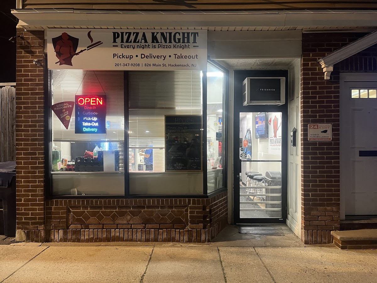 Pizza Knight