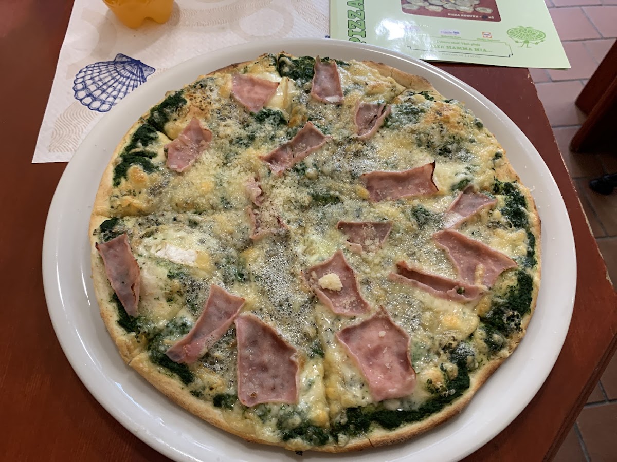 Pizza Mamma Mia-8