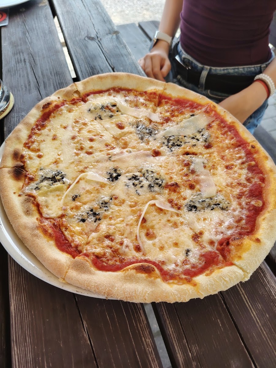 Pizza Na Zastávce-4