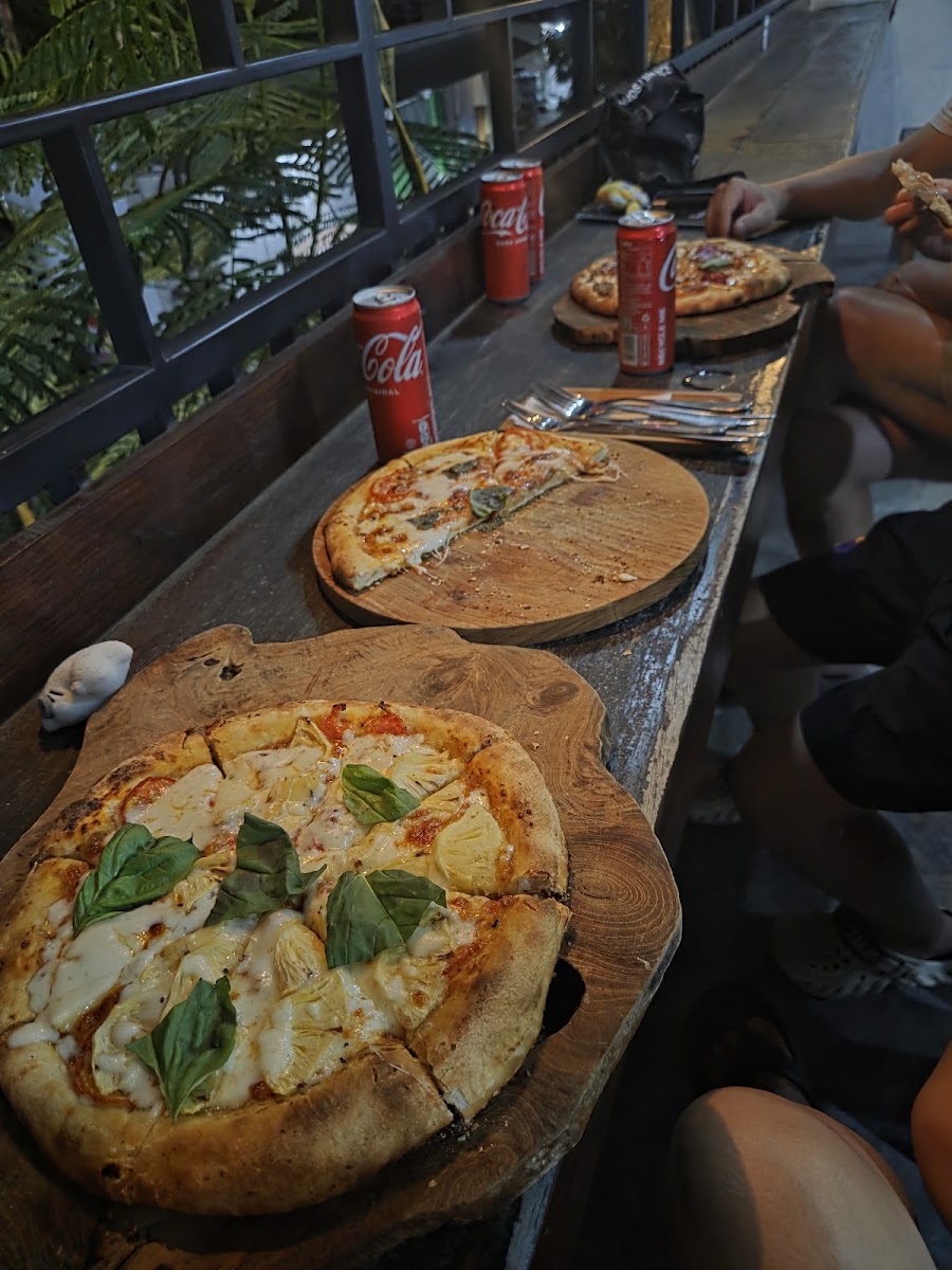 Pizza Napoli Style-4