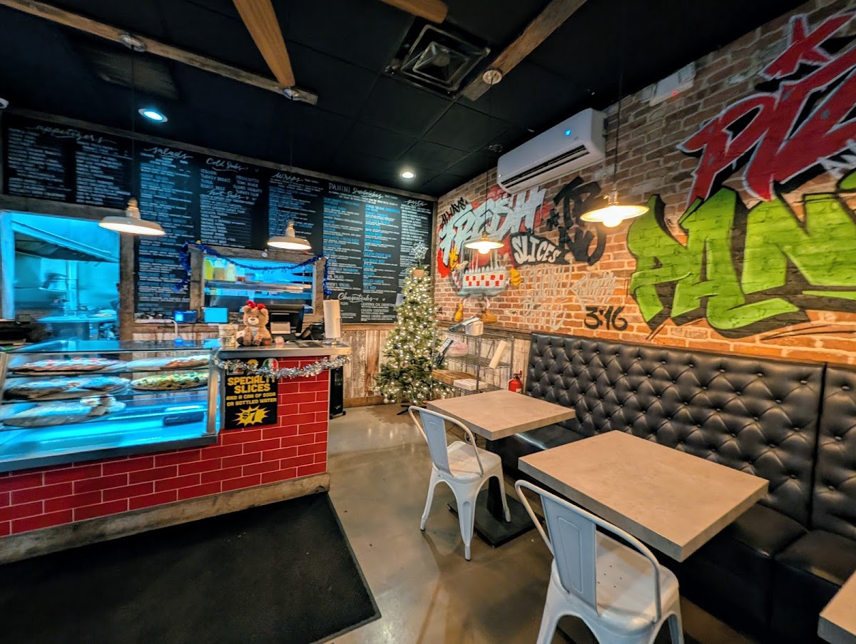 Pizza & Panini-3