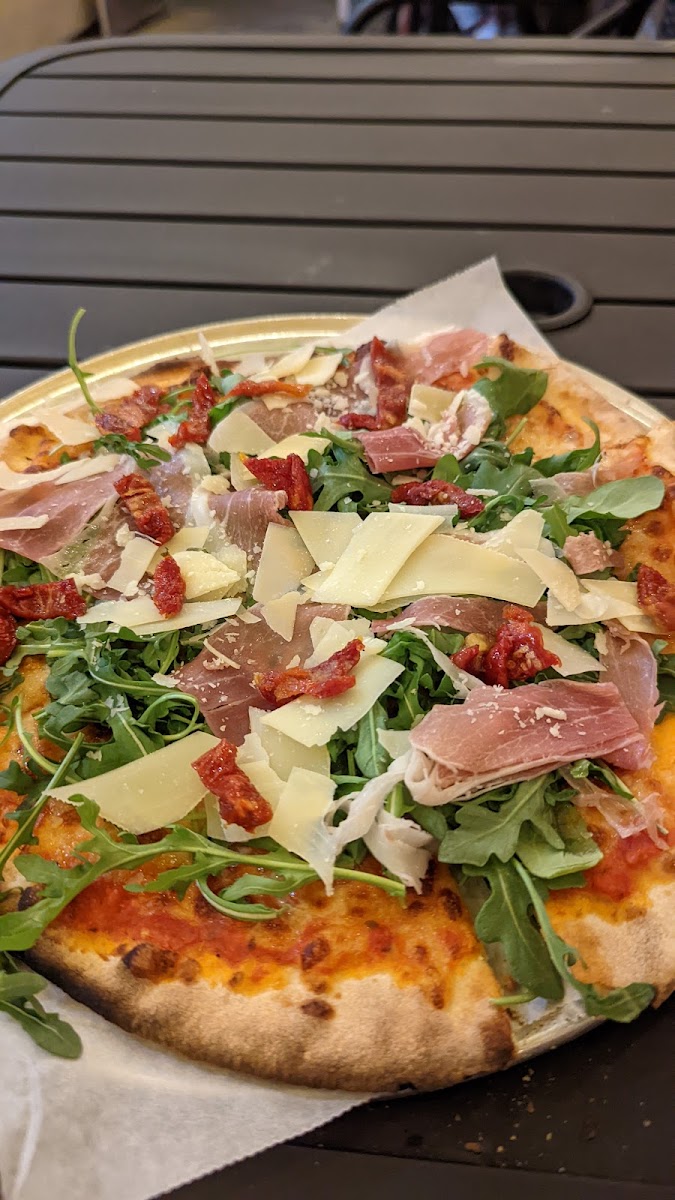 Pizza Pazza Wood Fired Pizza-9