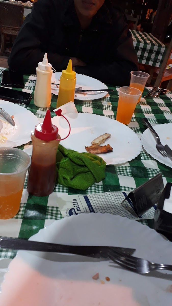 Pizzaria Dom Camillo-9