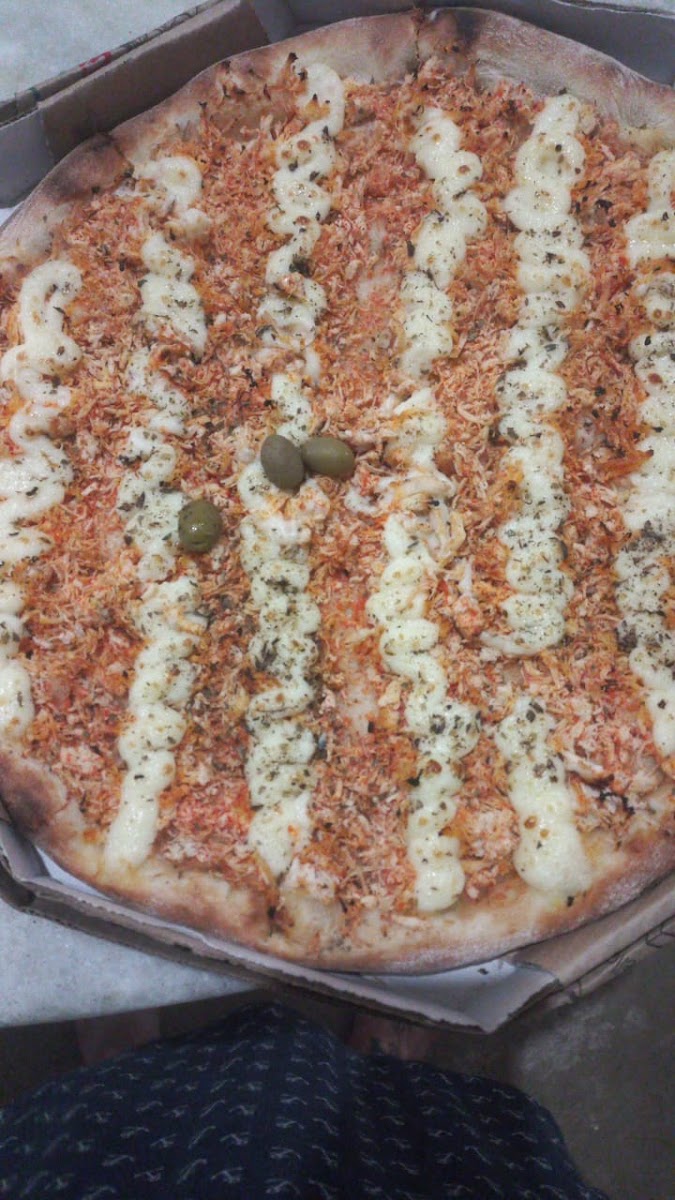 Pizzaria E Esfiharia Rafa Pizza-10