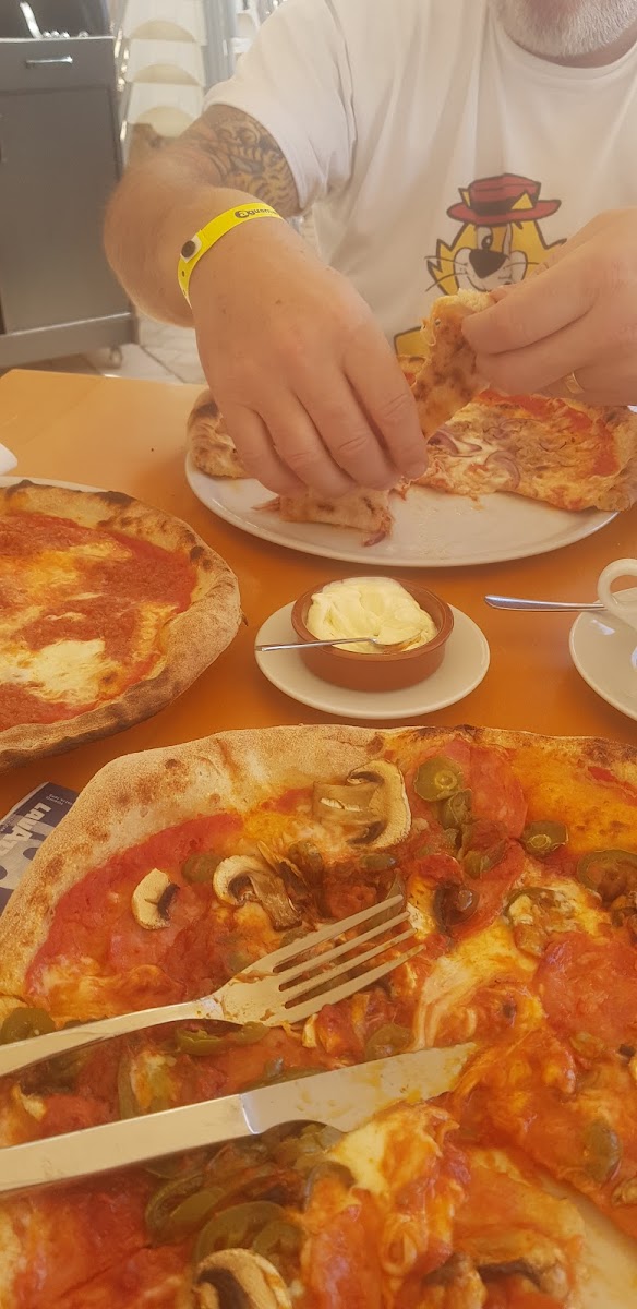 Pizzeria 5000 Grados-5