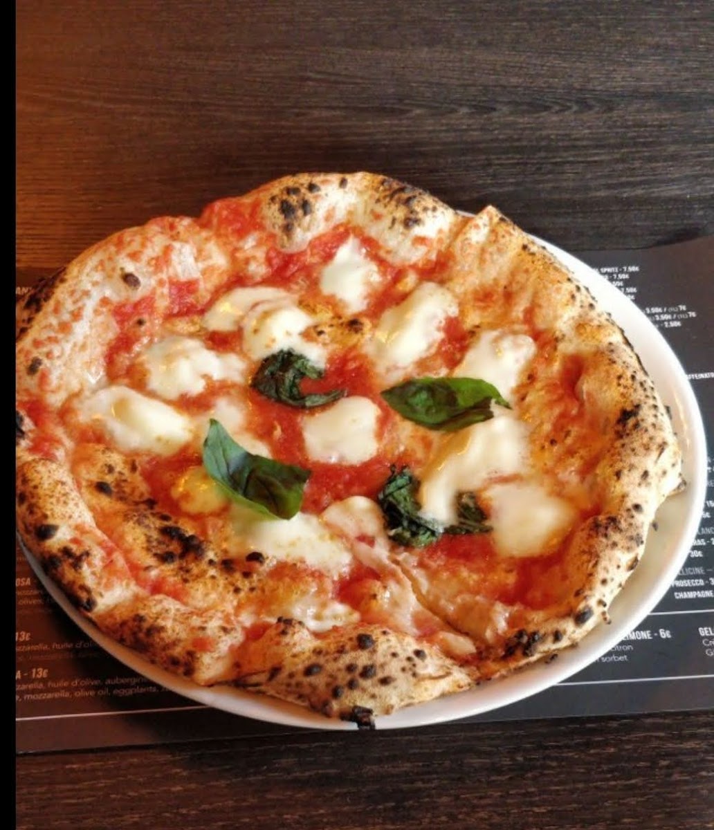 Pizzeria 77-10