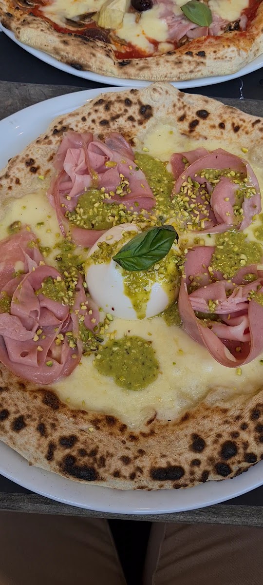 Pizzeria 77-2