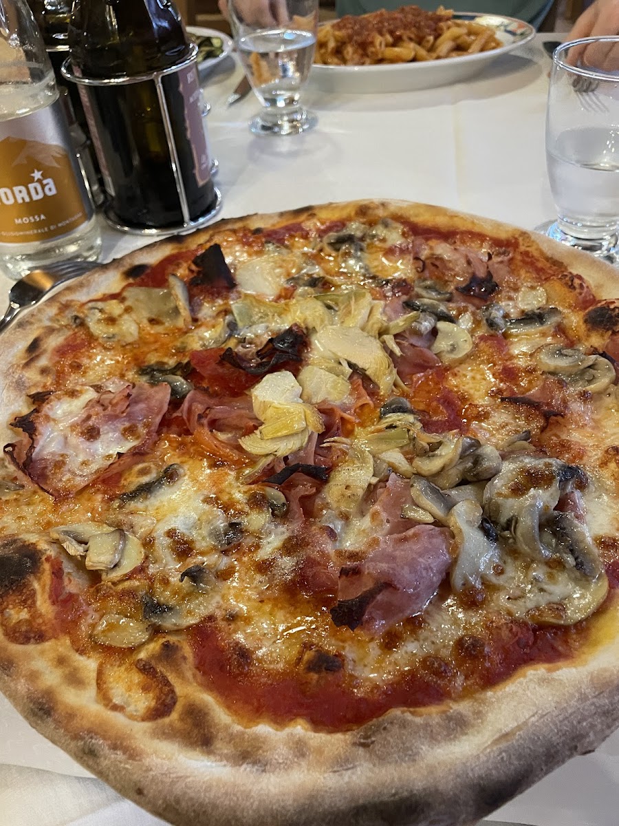 Pizzeria Bella Capri - Vicenza-3
